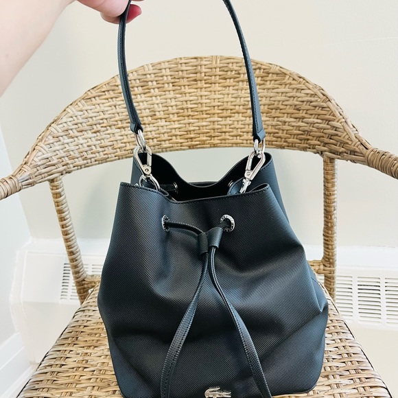 Black lacoste bucket bag - Picture 3 of 3